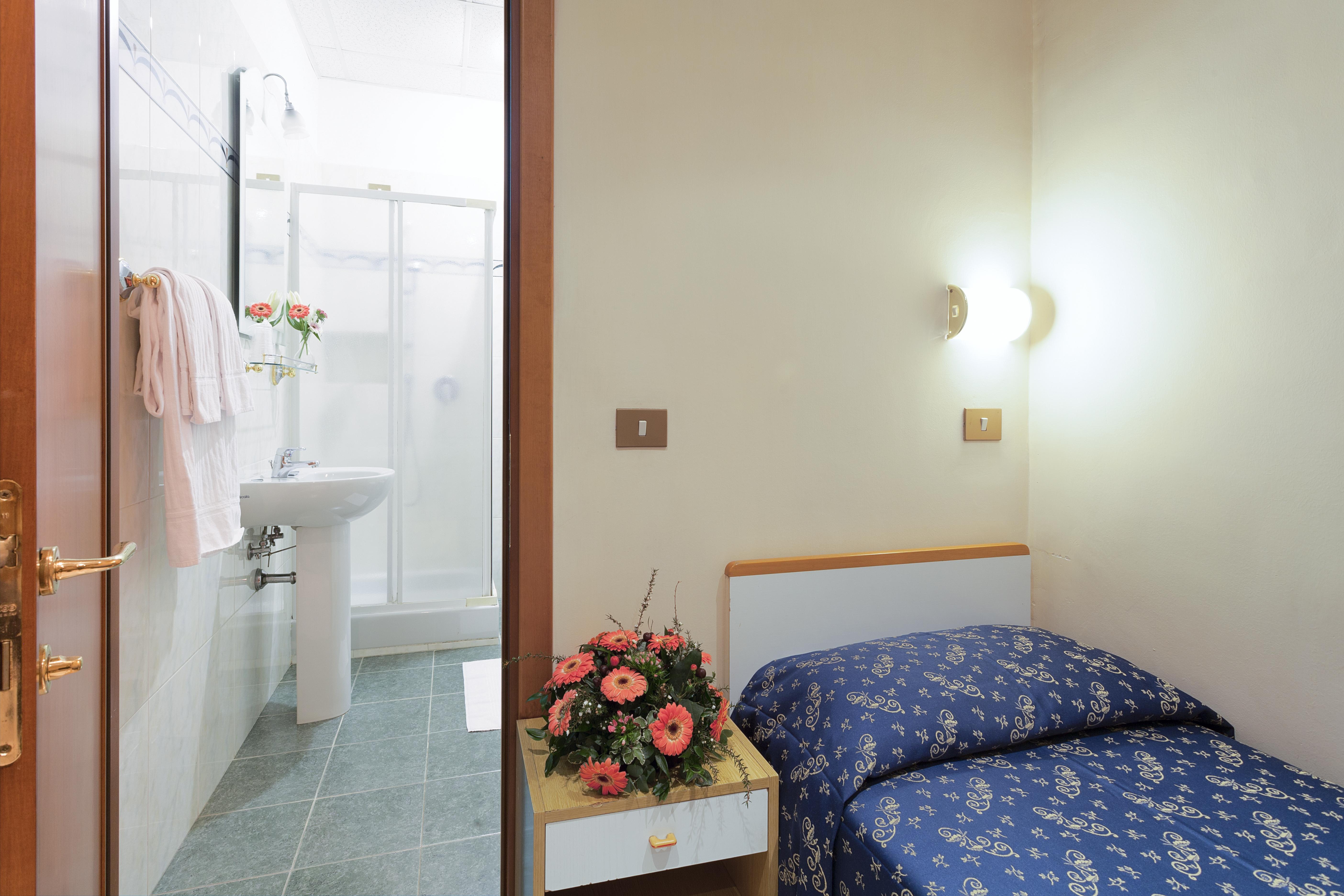 רומא Hotel Oriente מראה חיצוני תמונה