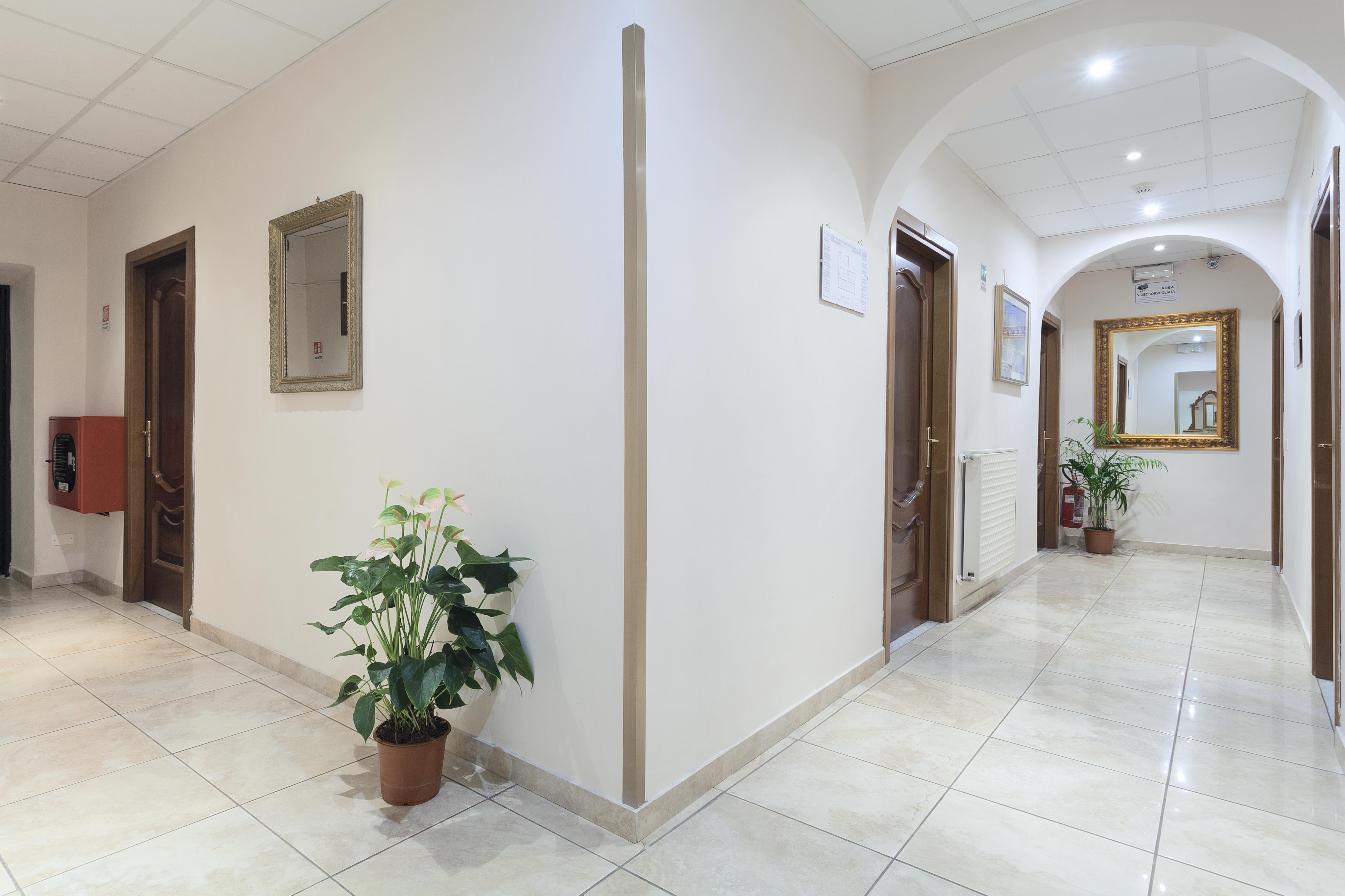 רומא Hotel Oriente מראה חיצוני תמונה