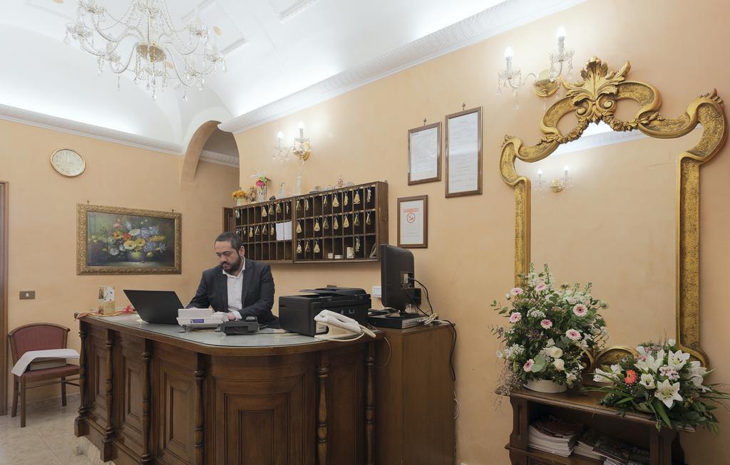 רומא Hotel Oriente מראה חיצוני תמונה