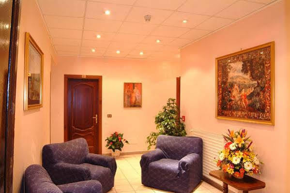 רומא Hotel Oriente מראה חיצוני תמונה