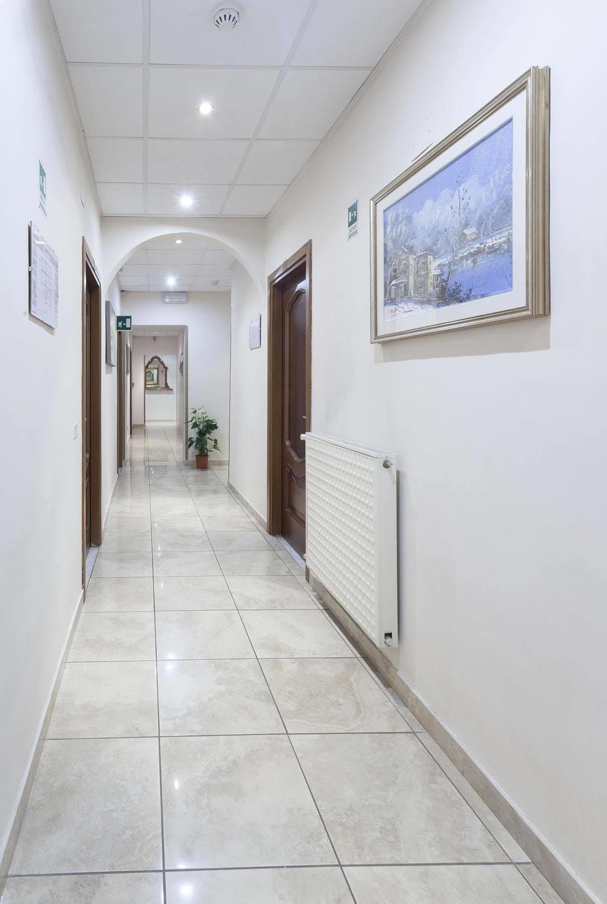 רומא Hotel Oriente מראה חיצוני תמונה